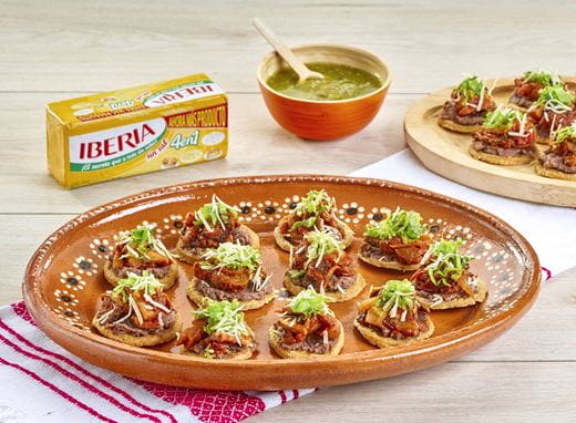 recipe image Chalupitas de tinga de champiñones