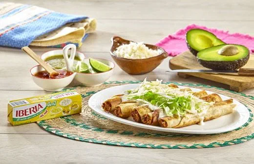 recipe image Taquitos de atún al chipotle